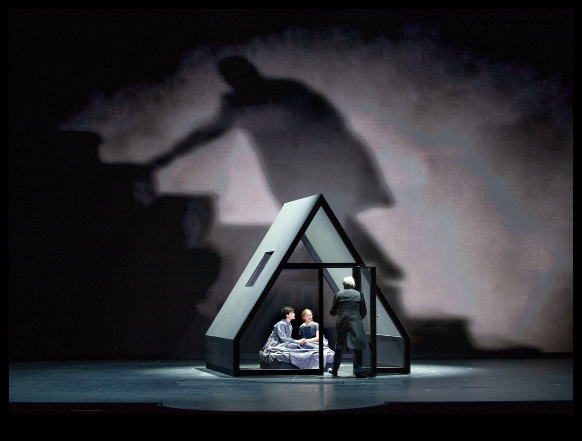 ✨Le compte à rebours jusqu’à la première de « Fanny et Alexandre » est lancé ! À partir du 1er décembre, plongez-vous dans une histoire intemporelle, visuellement époustouflante, et à l’univers sonore immersif.
🎟️ Infos &amp; tickets → bit.ly/4fkHm0s
📸 Baus