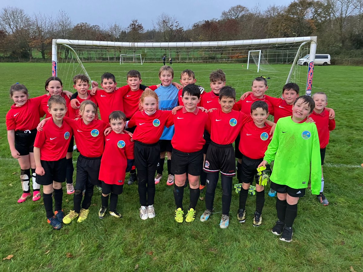 Our East Devon cross country runners, along with our Year 3/4 and Year 5/6 football teams vs Hemyock for Uffculme Rovers. Huge well done to everyone involved!