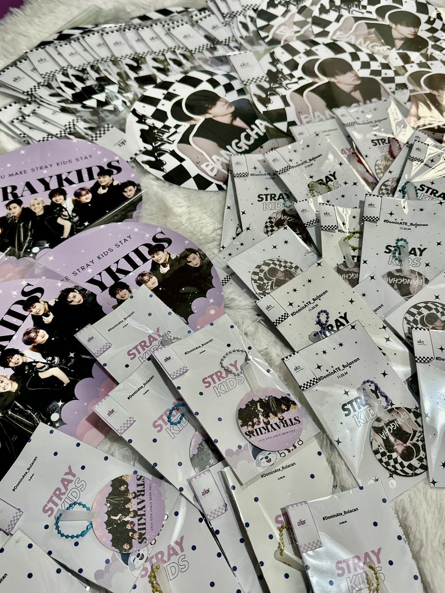 Jjachan_yeon's tweet image. skz fan support 

#dominATE_BULACAN 

💥Mini Uchiwa / Round Hand Fan 💥

✨ 1:1 only 
✨like &amp;amp; rt
✨ open for trades

#StrayKids #스트레이키즈 #SKZ  #StrayKids_dominATE