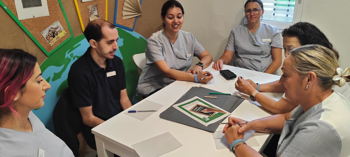 andresanimador's tweet image. Celebrating the #EuropeanWeekForWasteReduction with a fun quiz! 🎉 Congratulations to our winner @AntoniavVillan1 for showing their eco-awareness! 🌍♻️ Let’s continue reducing waste and making a positive impact on our planet. #EWWR2024 #WasteReduction #LaqTeam #PuebloQuinta