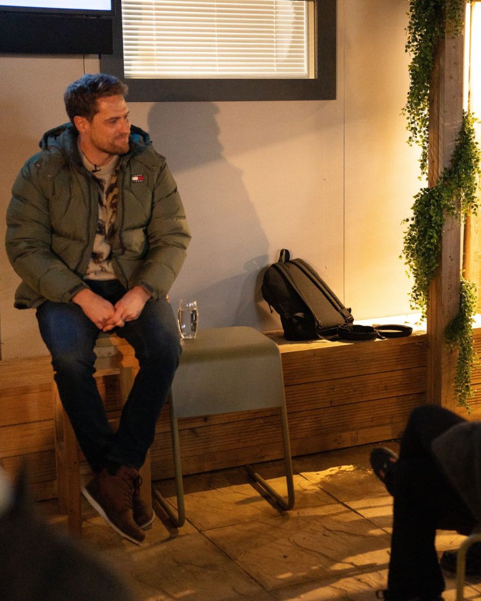 Workplace Interiors Co tweet media