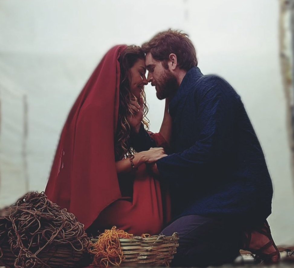 Quelfav_israel's tweet photo. A #SérieReis chegou ao fim e esses dois aqui seguem sendo o maior casal que a série teve ❤️
#Daviseba https://t.co/tmkDVIclzR