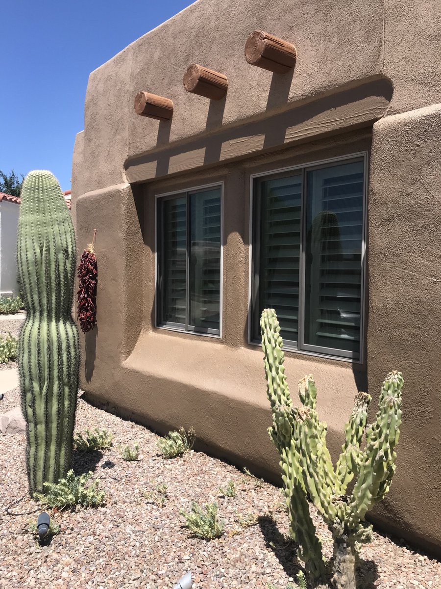 azfauxbeams's tweet image. Fun featured project submission from customer Gene P in Arizona! Gene used our Viga tails in the exterior of tis south west styled home. Gene said &quot;The products were delivered quickly and were packed very well.&quot; 
hubs.la/Q02VKfSX0
#customerproject #exteriordesign