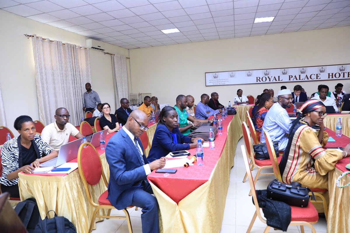 msp_burundi's tweet image. Le  #CPSD apprecie la gestion actuelle de  #Mpox et s&apos;engage à  focaliser plus d&apos;efforts sur les  #piliers de la  #riposte encore en souffrance.