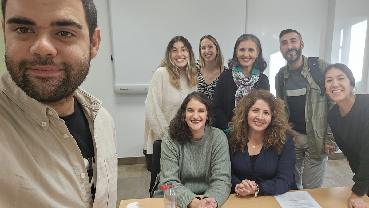 🚀Lanzamiento del proyecto nacional I+D+i REINGESE sobre reincidencia penitenciaria. Arrancamos con mucha ilusión y seriedad este nuevo reto. Agradecemos al equipo de investigación y a las entidades penitenciarias por su valiosa colaboración #prision #genero #educacionsocial 💡🔬