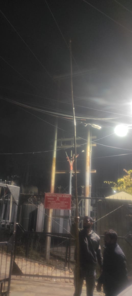 SdoRajbagh's tweet photo. Night #inspection conducted by Sub divisional team #Rajbagh 
@kpdclofficial 
@mussarat_zia 
@EDIIndRajbagh https://t.co/4kTArXjUGB