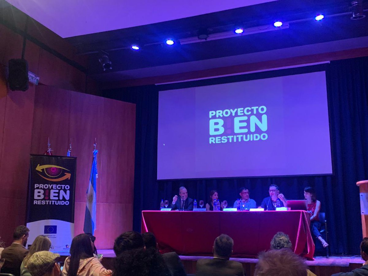 german_garavano's tweet photo. Participé en Rosario de la jornada “PROYECTO B!EN RESTITUIDO”, una iniciativa de un grupo de ONGs que busca la reutilización social y económica de bienes decomisados al crimen organizado en favor de la sociedad civil. Mis felicitaciones por este valioso proyecto! #BienRestituido https://t.co/4QhnZm1XFq
