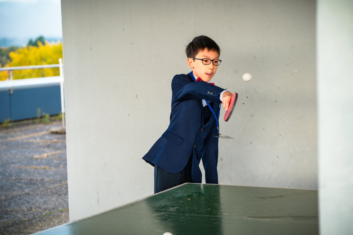 UPU_UN's tweet image. At UPU, we believe amplifying children’s voices is🔑to tackling the world’s challenges📢

Each year, our #ILWC winners share their ideas on a global stage - and some even challenge UPU leaders to ping-pong🏓

Join the next cohort of changemakers👉 bit.ly/40ZP75i