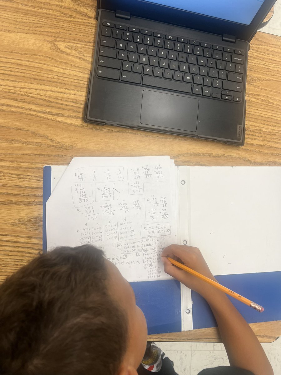 Look at one of our scholars working hard to  demonstrate what he has learned! 

#PanthersLeadingTheWay