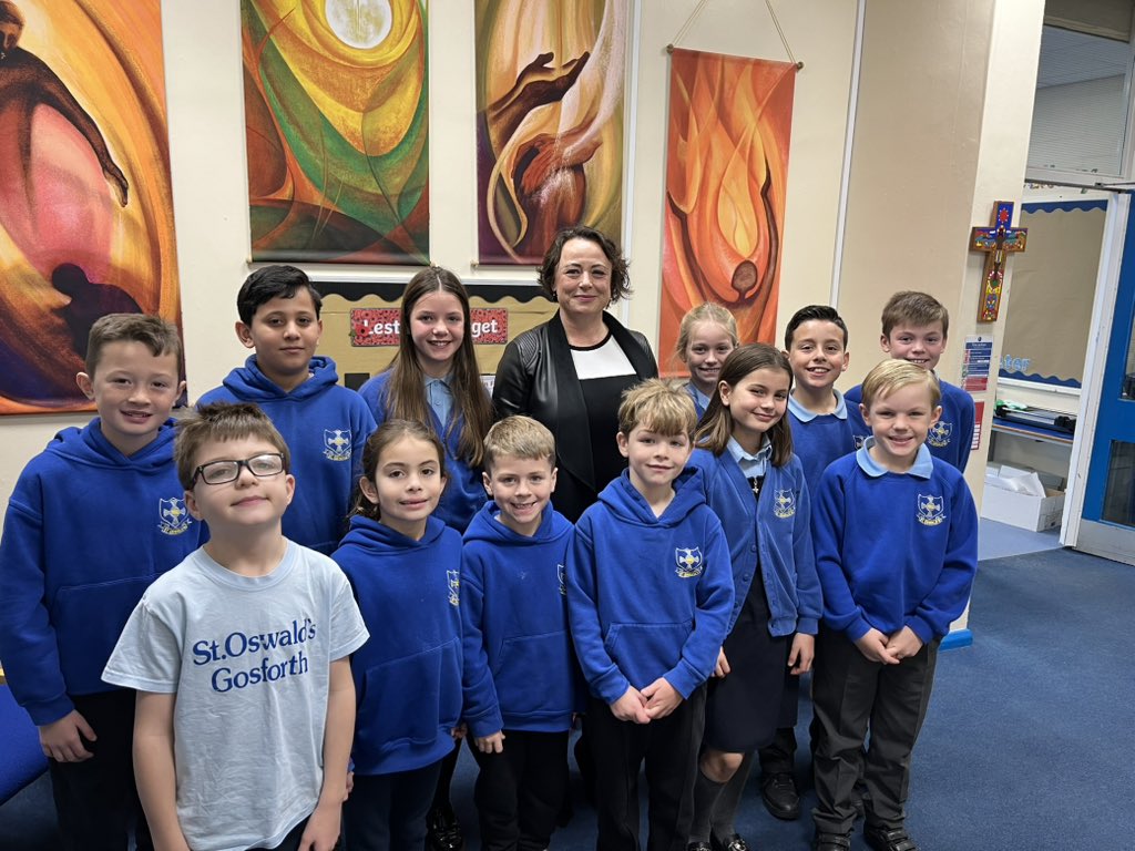 StOswaldsRCgos's tweet photo. As part of our #UKParliamentWeek activities, we welcomed @CMcKinnellMP to school. She talked to us about the role of an MP. The children loved hearing about what she does and asked some excellent questions to find out more! @UKParliament https://t.co/h6oPX7l9Cf