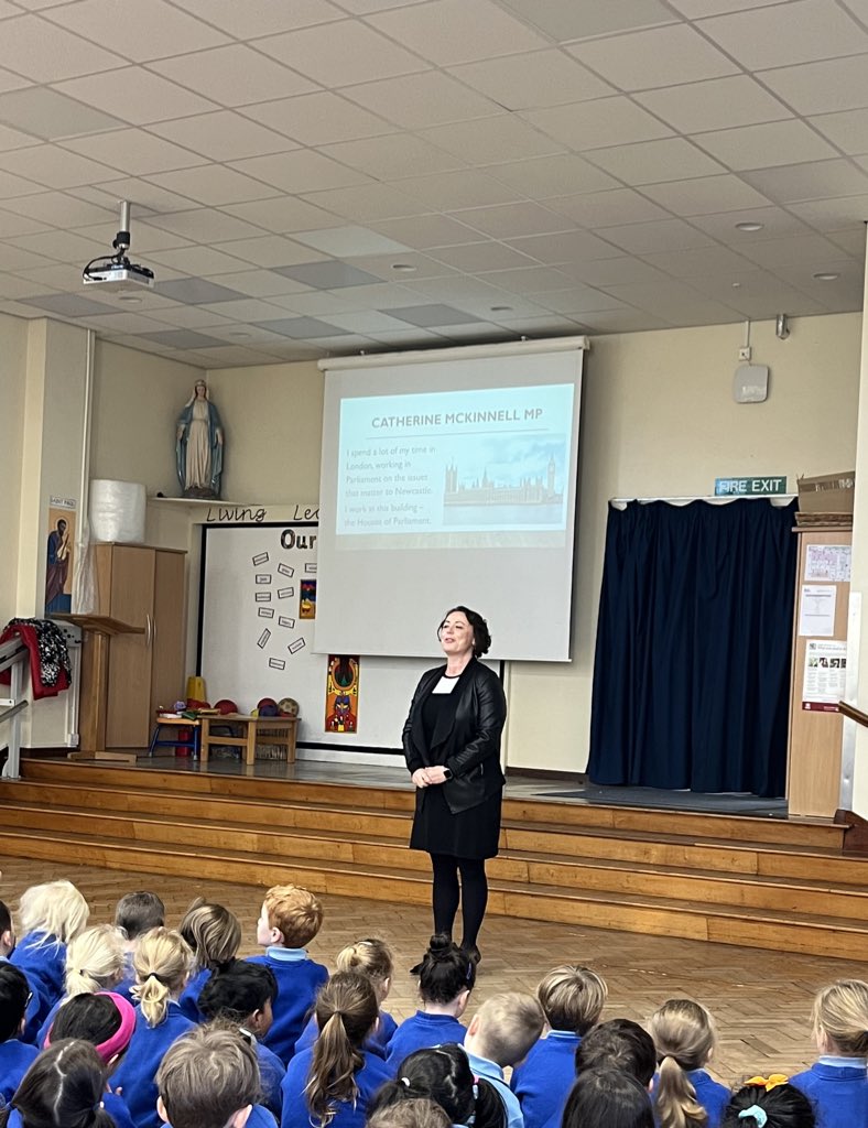 StOswaldsRCgos's tweet photo. As part of our #UKParliamentWeek activities, we welcomed @CMcKinnellMP to school. She talked to us about the role of an MP. The children loved hearing about what she does and asked some excellent questions to find out more! @UKParliament https://t.co/h6oPX7l9Cf