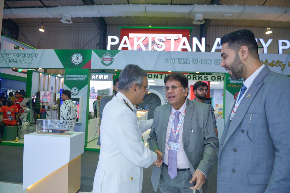 ShipyardKarachi's tweet photo. On the last day of IDEAS-2024, a large number of visitors from local and foreign industries, as well as academia, visited the KS&EW stall.
#KSEW #IDEAS2024 #IDEASPakistan https://t.co/kbmj8VgLEJ
