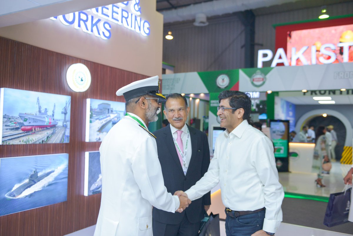 ShipyardKarachi's tweet photo. On the last day of IDEAS-2024, a large number of visitors from local and foreign industries, as well as academia, visited the KS&EW stall.
#KSEW #IDEAS2024 #IDEASPakistan https://t.co/kbmj8VgLEJ