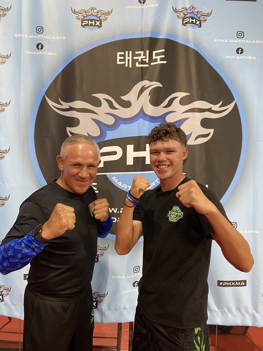 MasterGimenez's tweet photo. Warrior Certification in PHX Victory Martial Arts !👊🏻 https://t.co/mINPNyUCdJ