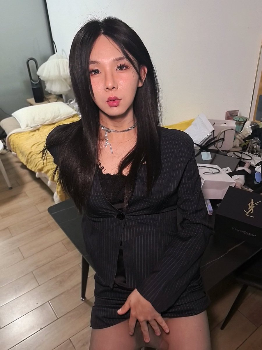 算不上好看，但终于是不丑了吧～
#男娘 #深圳 https://t.co/SOMIYeu338