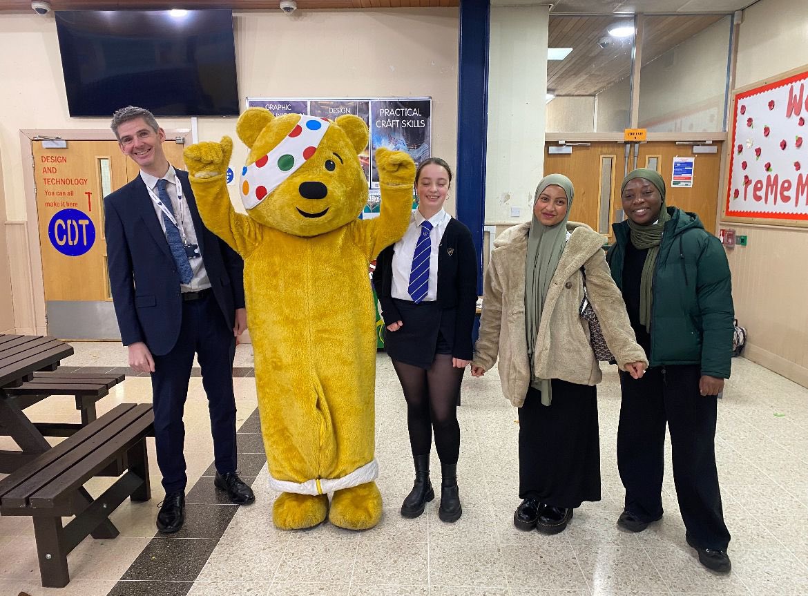 MorganInteract_'s tweet photo. ✨More of Pudsey bear✨ https://t.co/fD0xIEHdBM