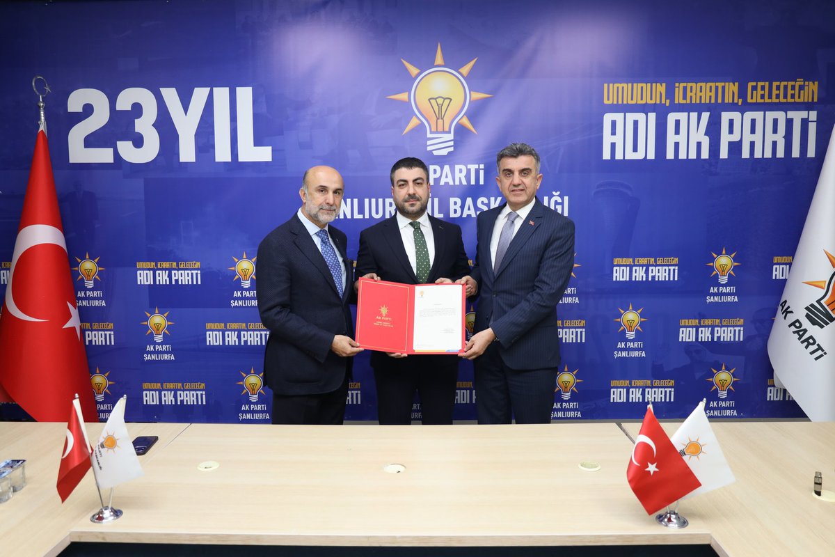 AK Parti Karaköprü İlçe Başkanlığına Orhan Çelik atanmıştır. 

Halka hizmet yolunda kendilerine muvaffakiyetler diliyoruz. 

Karaköprü ilçemize, Şanlıurfa'mıza ve teşkilatımıza hayırlı olsun.
#SevdamızŞanlıurfa
<a href="/RTErdogan/">Recep Tayyip Erdoğan</a> <a href="/Akparti/">AK Parti</a> <a href="/erkankandemir/">Erkan Kandemir</a> <a href="/milhamigunbegi/">M.İlhami GÜNBEGİ</a> <a href="/Ziverozdemir/">Ziver ÖZDEMİR</a>