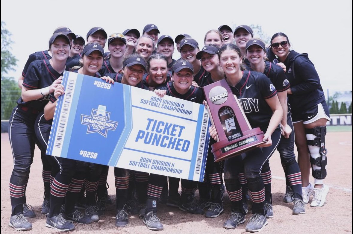 UIndy Softball tweet media