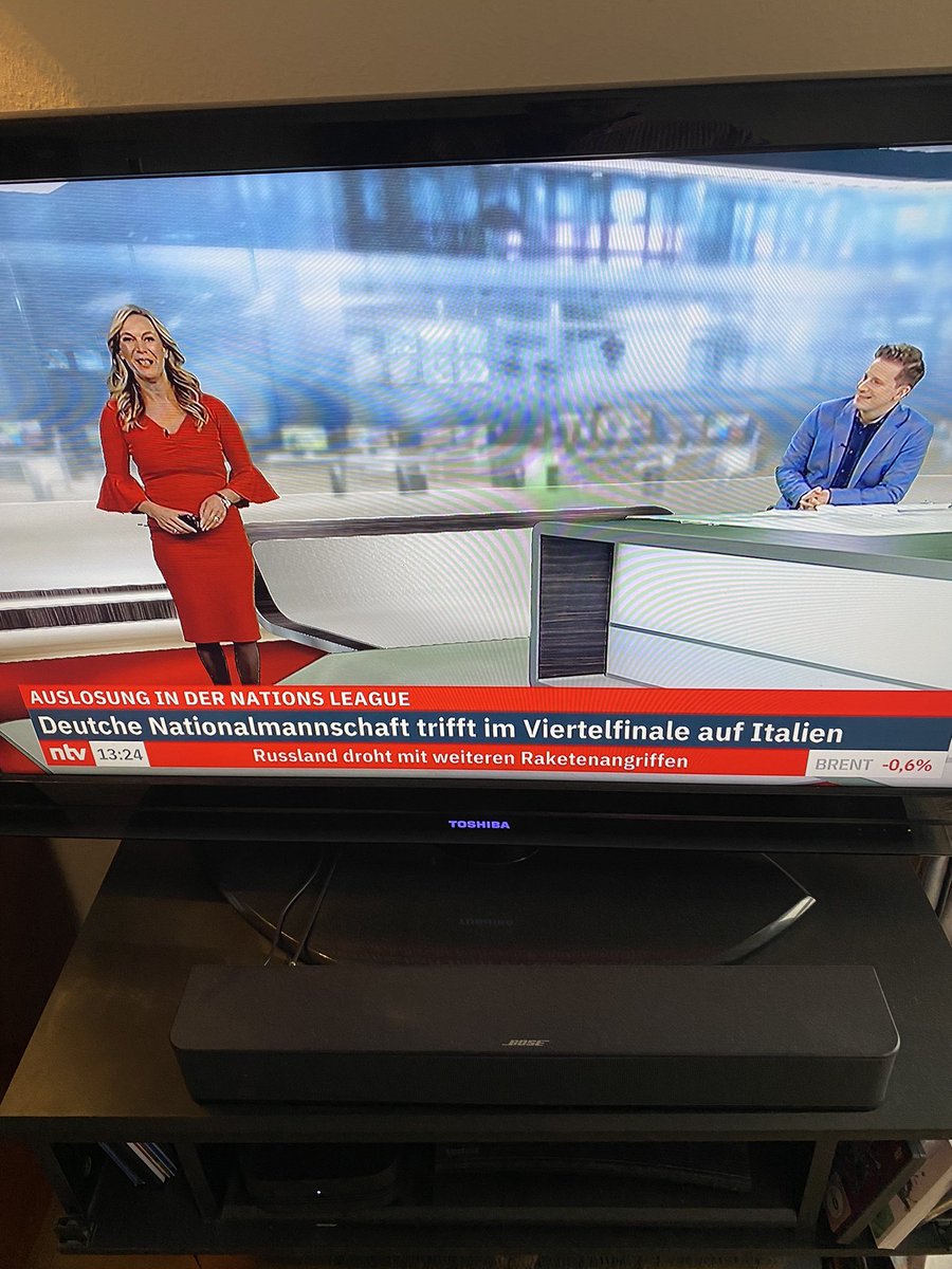 RuedigerGraf's tweet photo. Das ist doch peinlich #NTV oder? 
Unsere Nation darf ruhig richtig geschrieben werden!
#Deutschland #GERITA #NTVNews https://t.co/Ad2Pjdbfim