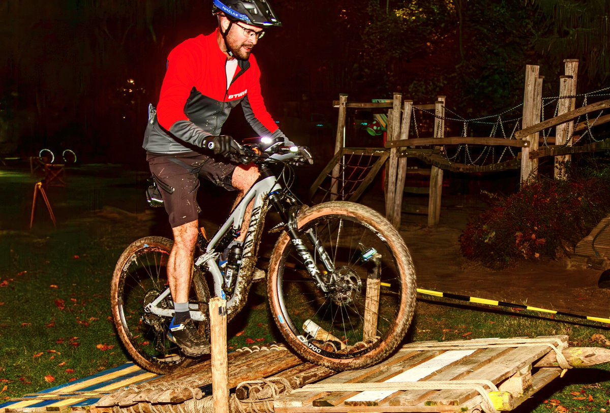 Nieuwsbrief november is te lezen met deze link ……-het-licht-uit-gaat.email-provider.eu/web/relhqgya1n……. Tip; december, cadeau maand, bestel actiefoto voor fietsmaatje(s) via site Marian of Connie en Yvonne. Beide links staan in de nieuwsbrief en op alshetlichtuitgaat.nl.

<a href="/ALS_WATB/">alshetlichtuitgaat</a>
#mtbavondtocht