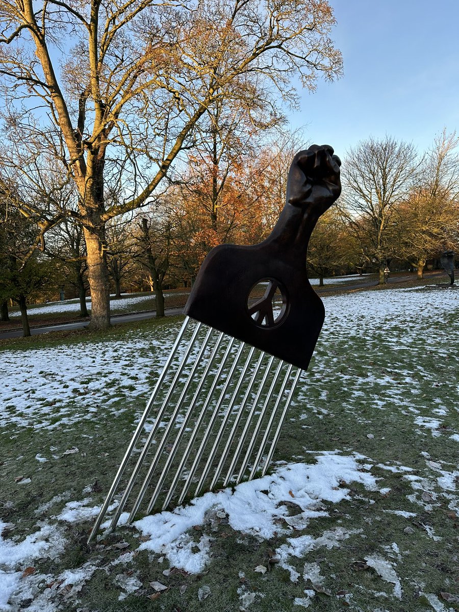 Umbrella_Picker's tweet photo. Gorgeous morning for day 2 of #MHFA at #YorkshireSculpturePark! Congratulations to our learners who became Mental Health First Aiders® today 👏 #MentalHealth #SelfCare #Yorkshire #SavingLives #OneInTen https://t.co/ui14TiRXH1