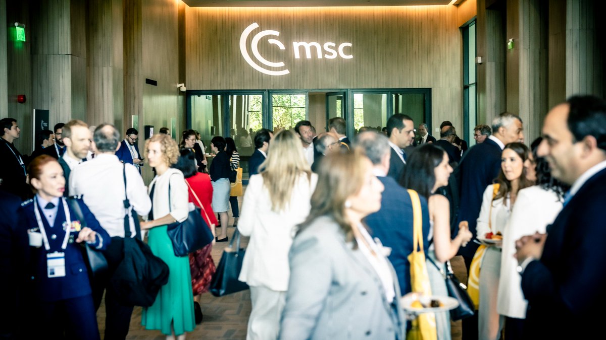 MunSecConf's tweet photo. Two days of debates are not enough.
We are delighted that many Latin American & Caribbean participants shared their perspectives at #MLMRio. Yet, there is more to cover than time allows. We will continue the conversation at #MSC2025. https://t.co/mfDtf0eFX0