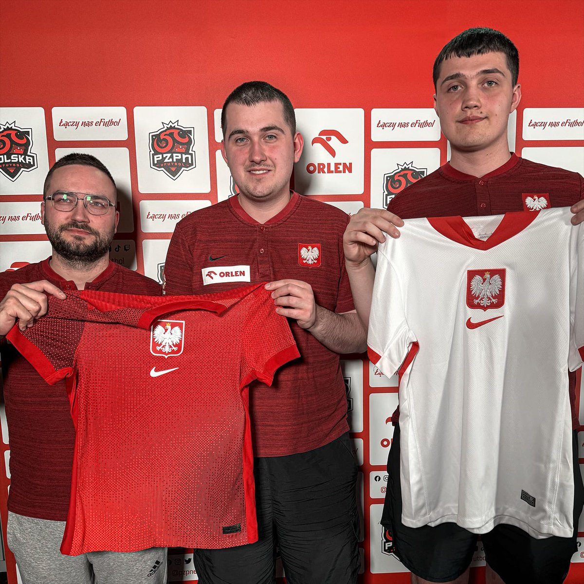 So proud to announce I will be representing Poland in the upcoming <a href="/FIFAe/">FIFAe</a> World Cup alongside my brother <a href="/Mikolay_17/">Ostrybuch</a> and Ryszkowski. It will be my first time representing my country, let’s make it a good one 👀🇵🇱