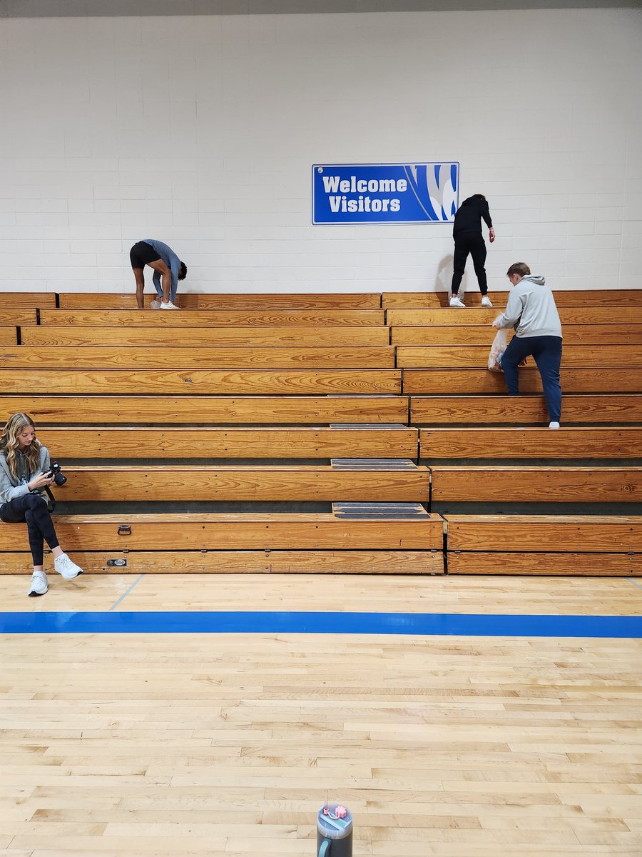 Olathe West Business tweet media