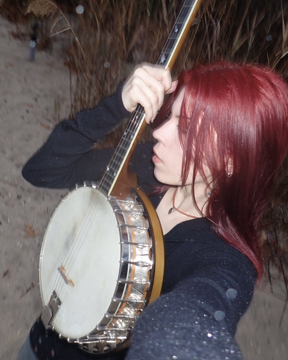 Carley Ridersleeve tweet media