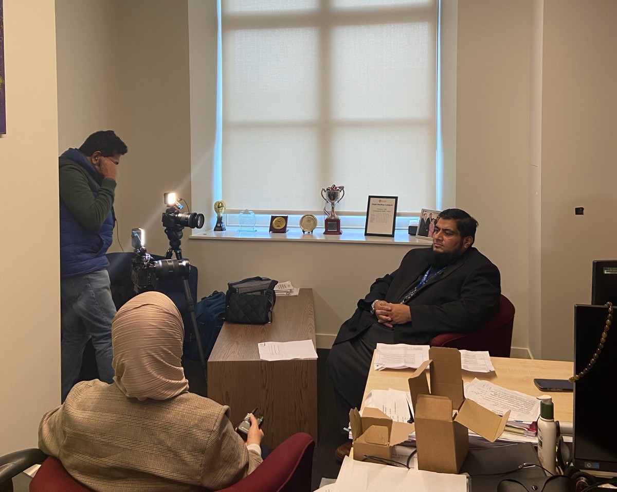 Yesterday, firefighters from <a href="/LFBTowerHamlets/">LFBTowerHamlets</a> shared valuable safety tips about e-bike batteries with residents.

<a href="/CllrShafi/">Cllr Shafi Ahmed</a> also discussed the importance of safe disposal of e-bike batteries with Islam Channel.