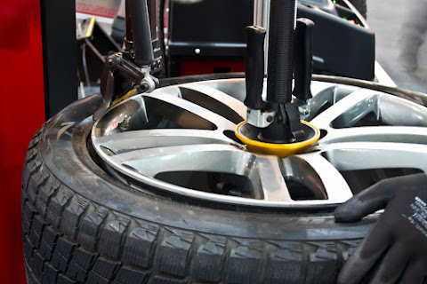 TireDepot510's tweet image. Have a tune up that you need done quickly? Call Tire Depot to see what we can do for you. tiredepotrichmond.com #WheelStore #WheelAlignmentService #UsedTireShop #NewAndUsedTires