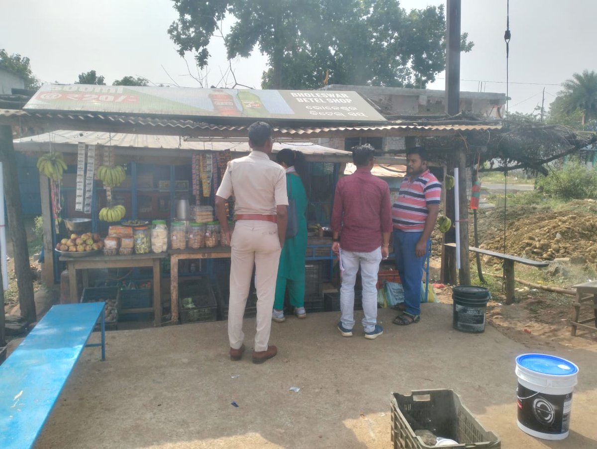 nhmdeogarh's tweet photo. Enforcement under COTPA during TFYC2.0 campain under Barkote Block area.

#COTPA 
#TobaccoFreeBharat 
#healthylifestyle 
#HealthyHabits https://t.co/i3bzS9dkKw