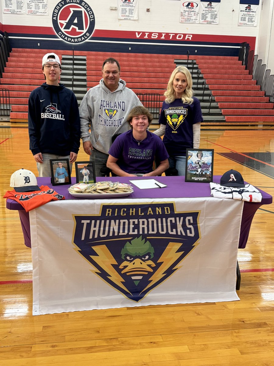 Congrats to Braeden Flak for signing with Richland College <a href="/DucksBsb/">Richland Thunderducks Baseball</a>!