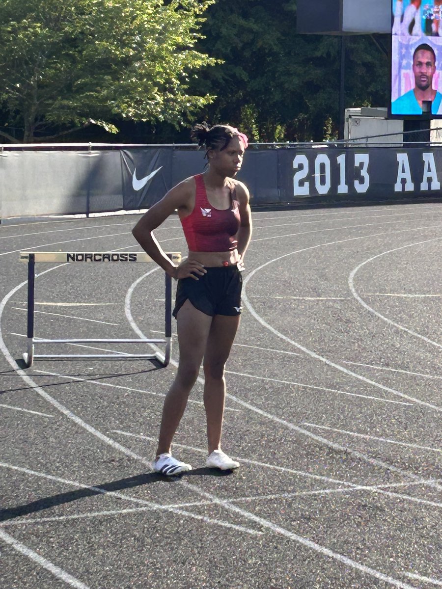 iamayaik's tweet photo. I've been putting in the work since the summer and it's going to pay off at the end❤️
#DaBeginning https://t.co/qvnYGHxyNj