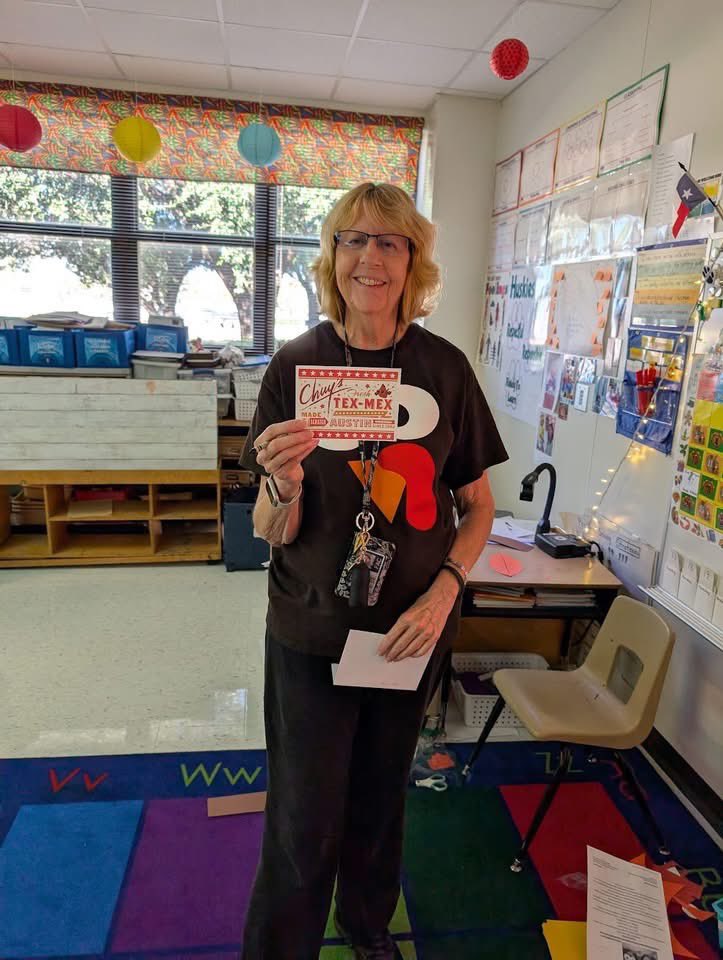 To show how thankful we are for our Hebron Valley Elementary faculty/ staff, our PTA Teacher Love chair, Jessica Beary Christensen made a variety of sweet treats to brighten their day!!🍪  We also had a drawing for two certificates for free meals at Chuy's! #everyONE