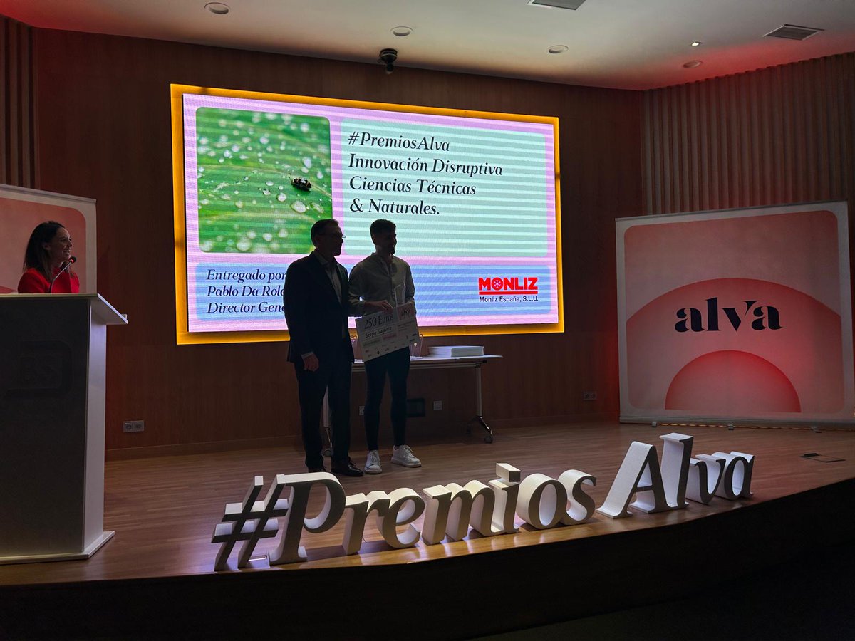 🏆 Nuestro estudiante Sergio Guijarro ha sido galardonado con el Premio a la Innovación Disruptiva en Ciencias Técnicas y Naturales por su proyecto 'Geotrack' en la I edición de los Premios Alva al Talento Extremeño 🔗bit.ly/3Zj9ICB

¡Enhorabuena Sergio! 👏