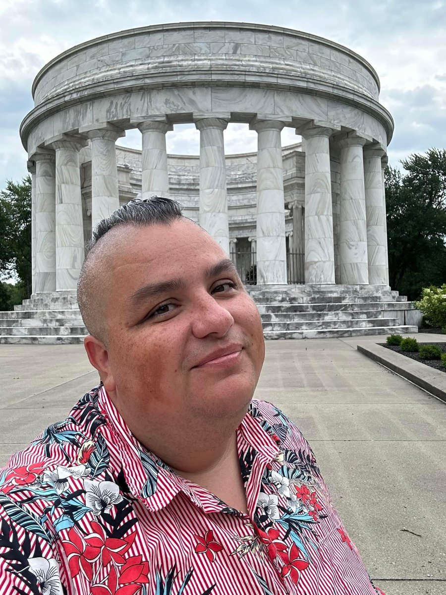 PresidentsVisit's tweet photo. Re-Visiting Warren Harding’s dramatic memorial tomb while in Marion ⚰️🪦 🦅🇺🇸🏛️
Check out the BONUS Episode “How I Spent My Summer of Presidential Travels 2024, Part 1”! 🚙🗺️🛣️🦅🇺🇸🏛️ https://t.co/g6sUYzX87T
#WarrenHarding #Marion #president https://t.co/YyZq0HfzbF