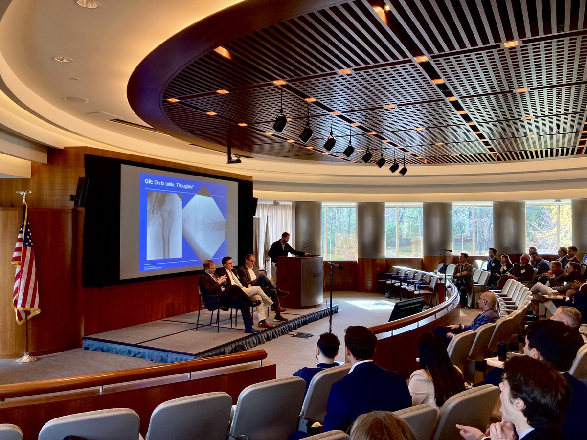 A robust trauma case discussion/debate at the NEOS Annual Fall Meeting.