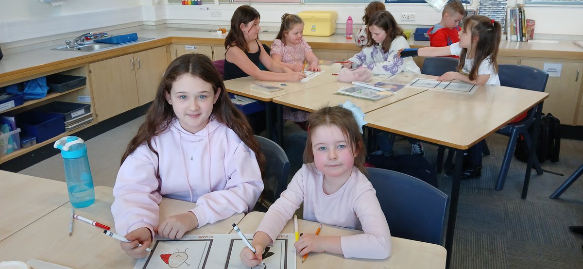 P1aNewarkPS's tweet image. A lovely end to Book Week Scotland! Sharing our whole school Talk for Writing text &apos;Supertato&apos; with our wonderful P7 buddies! Amazing illustrations! ❤️🦸‍♀️🦸‍♂️Thank you for having us. #BookWeekScot @NewarkPrimary