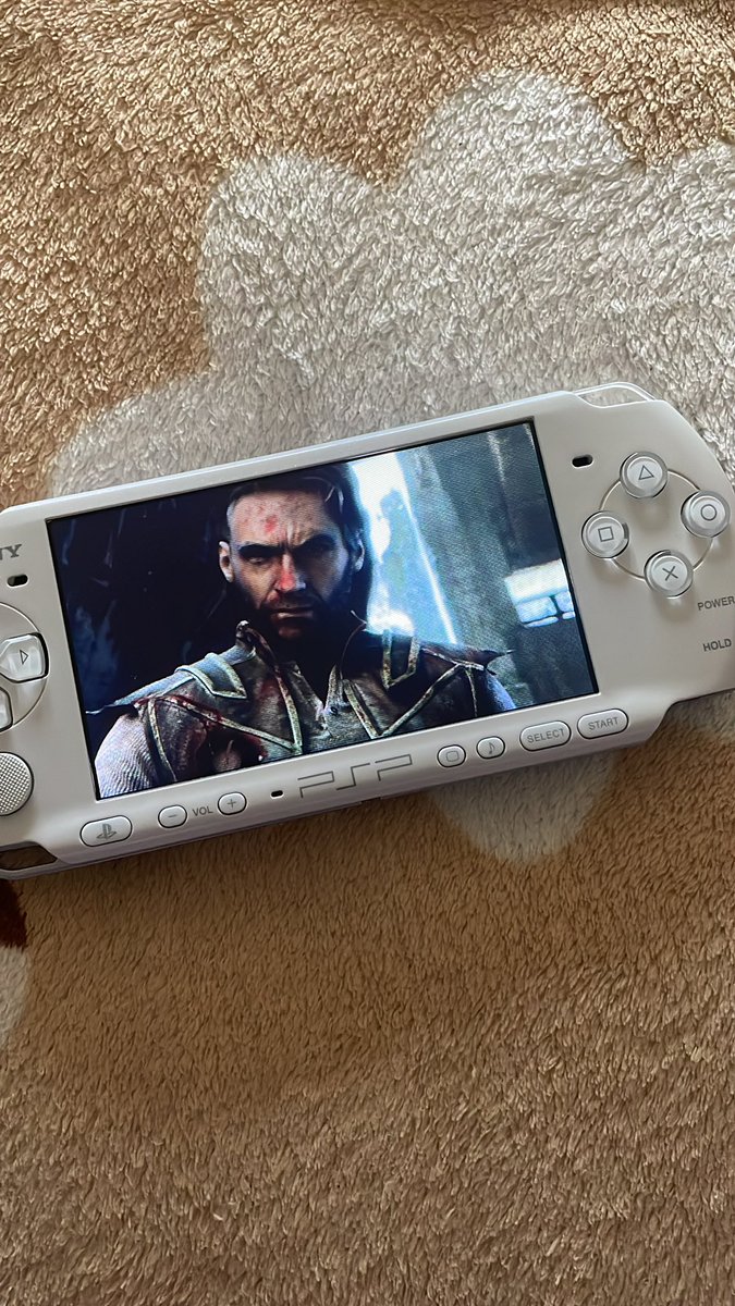 TOBLERONICK's tweet photo. I took out of my drawer my old psp and bought x men origins: wolverine game for like 7 bucks and I’m living my best life https://t.co/nYIpqM1Sju