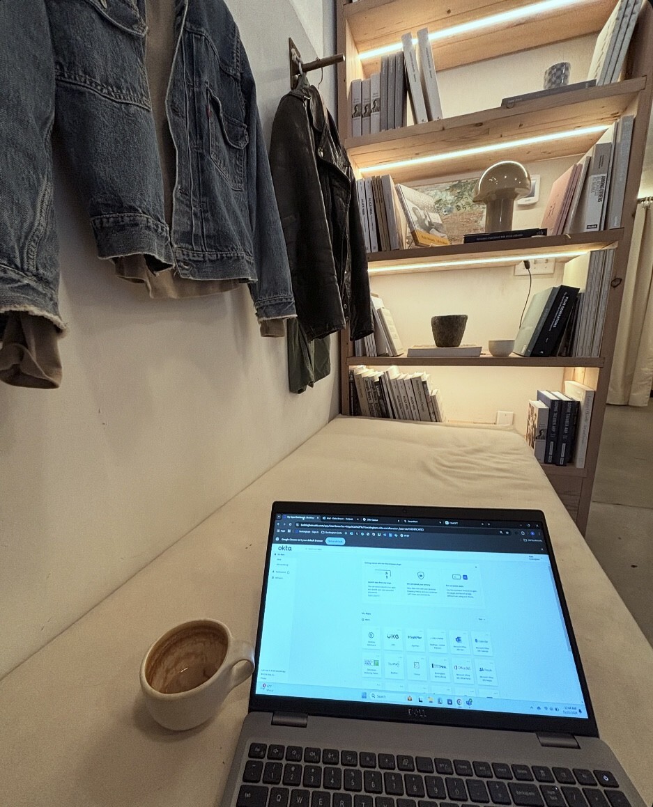 Getting ready for a productive day by starting with a cozy coffee shop visit and checking emails before diving into fundraising discussions with vendors! ☕📧💼 #AertsonMidtown #NashvilleTN #CrispFallAir #MidtownApartments #Aertson