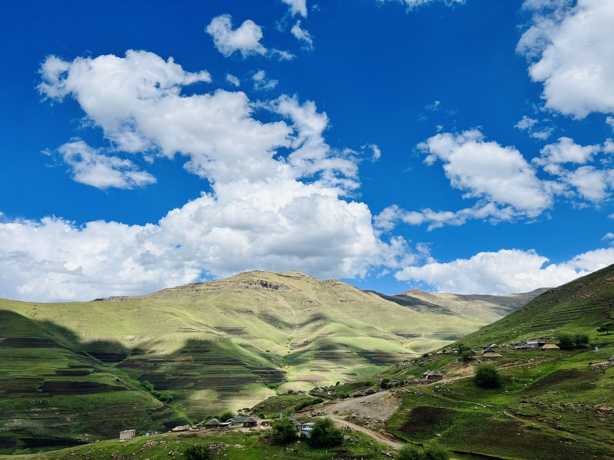 MosabalaThuso's tweet photo. I will crest these mountains soon. Part of my job that is very refreshing…going out to see these breathtaking views.
#VisitLesotho https://t.co/P3E0l1SQFY
