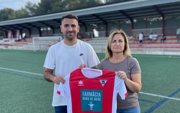 🏆 El proper dimecres el <a href="/LleidaCF/">Lleida CF</a> visitarà el Roda de Barà per jugar la 6ena ronda de #CopaCatalunya.

Els de 2na Cat han eliminat dos equips de #3RFEF; Hospitalet i Manresa.

🎙️ Avui a Pol's Nord parlarem amb el seu entrenador, <a href="/AlbertSentisP/">Albert Sentís Pérez</a>. 

22:30, Twitch.tv/LaCovaTV