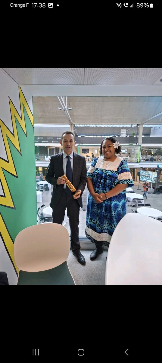 Echange avec Laurie Humuni, membre du gouvernement de #NouvelleCaledonie chargée de l'#habitat, du #numérique et de l'#innovation, sur l'importance que l'élaboration du plan de sauvegarde, de refondation et de reconstruction comprenne un enjeu #habitat et #renovation urbaine.