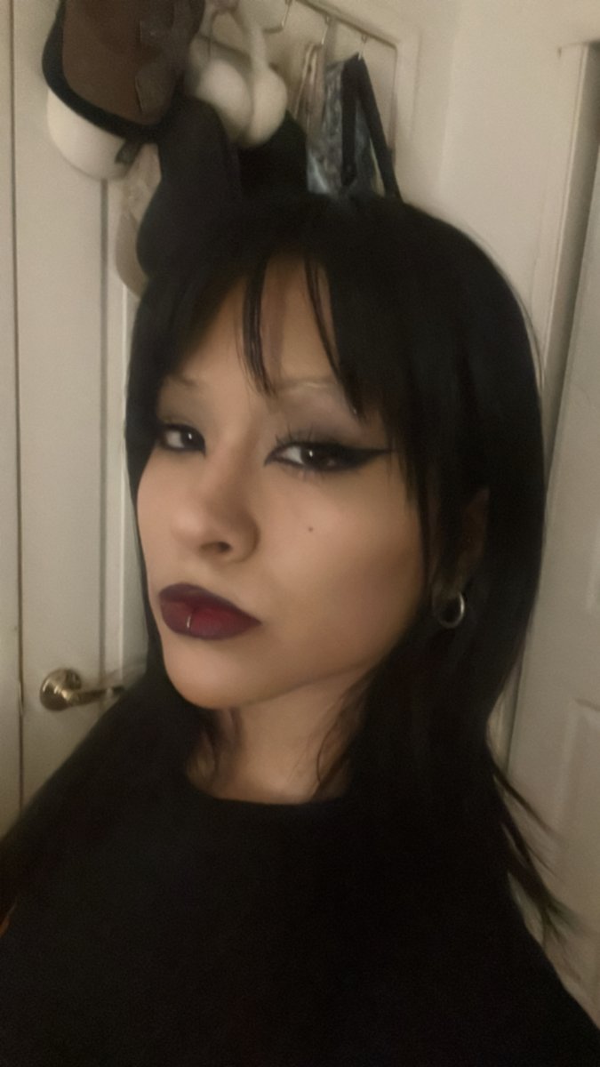 * (@pple_head) on Twitter photo 