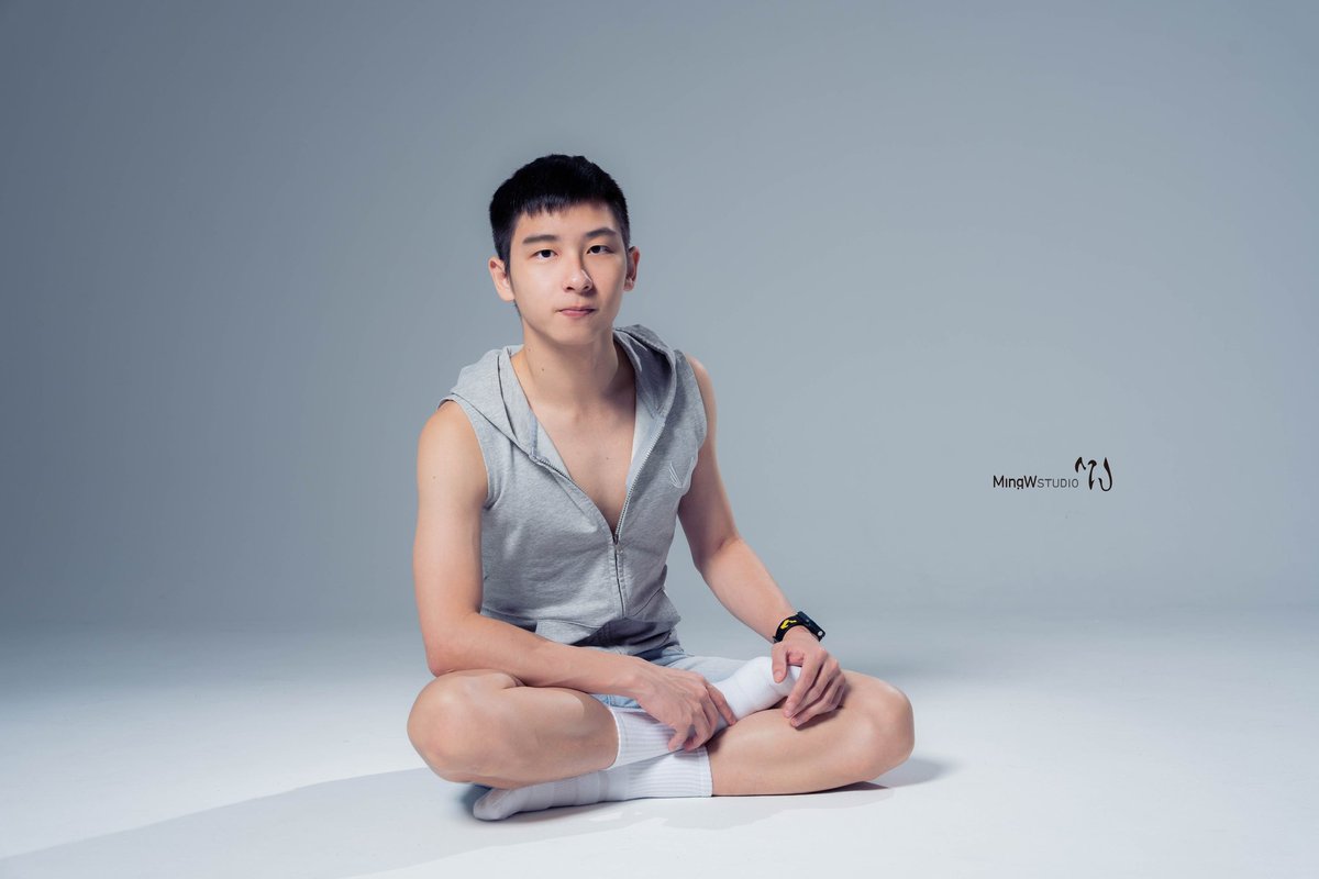 七彩皮卡丘 tweet media