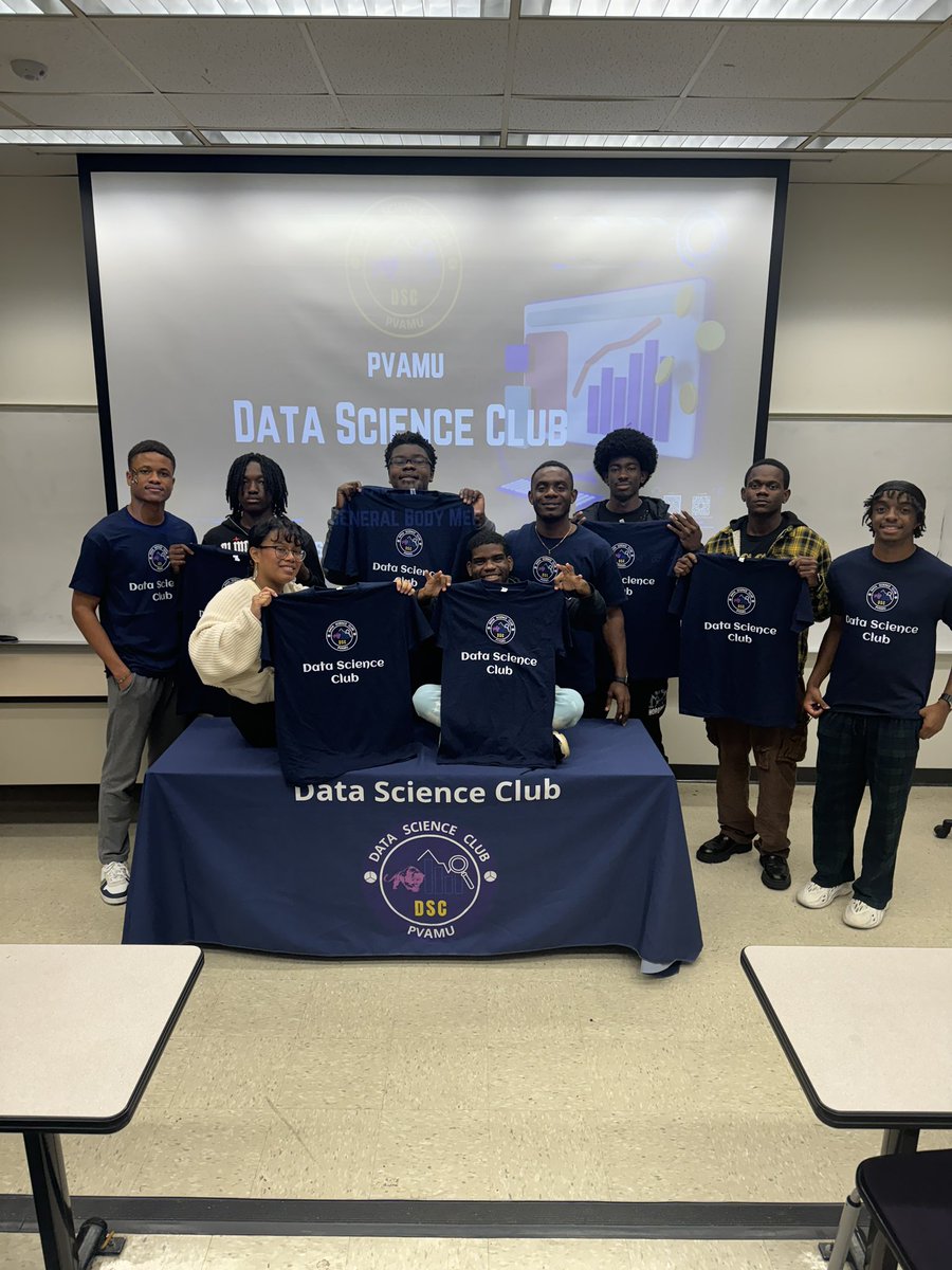 PVAMU_DSC's tweet photo. Yesterday, we said goodbye to Fall 2024 with an enjoyable and informative GMB. Wishing good luck to all our members and the entire @pvamu community on their finals! #pvamudsc #pvamu #excellenceliveshere https://t.co/gKIoyyvC5F