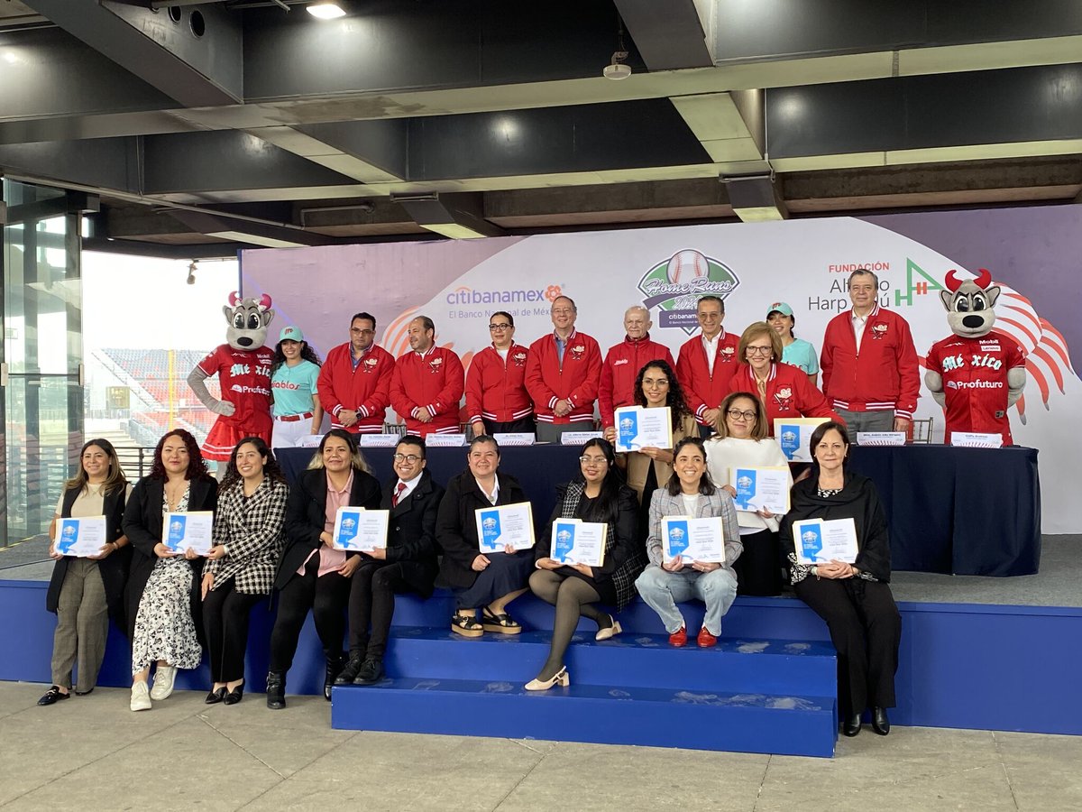 VinculosyRedes's tweet photo. Fuimos reconocidos por @fomento_social a través del programa #HomeRuns2024 , un paso más para apoyar a jóvenes en su camino hacia empleos dignos. 💼✨ Gracias por confiar en nuestra misión. 
#TransformandoFuturos #UnBatazoDeUnidad https://t.co/RYSv0mVkgy