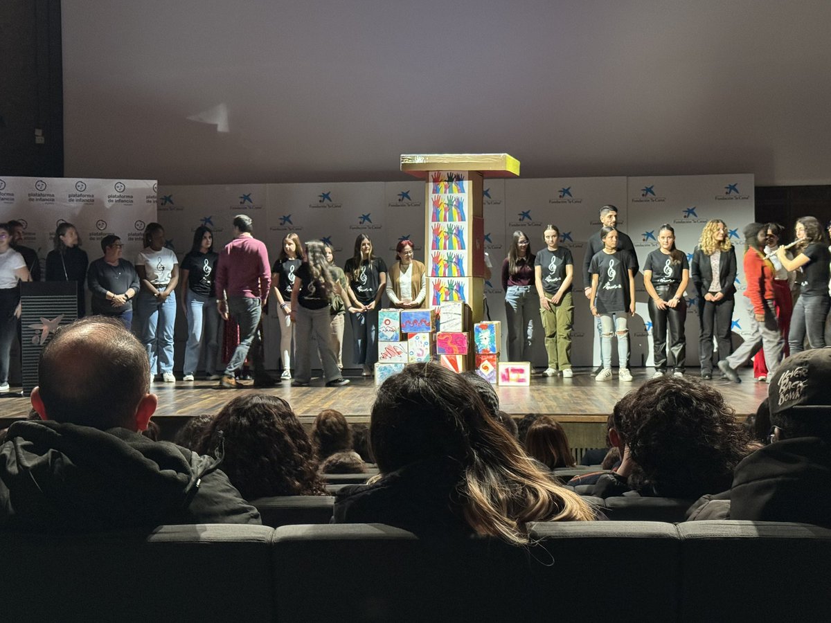 📣 ¡Comienza la celebración del #DíaDeLaInfancia!

Un año más disfrutamos del acto conmemorativo de <a href="/platdeinfancia/">Plataforma de Infancia</a>, en colaboración con <a href="/JuventudInfGob/">Ministerio de Juventud e Infancia</a> en #CaixaForumMadrid.

Una vez más, #Cibercorresponsales, os lo contamos

Síguelo en directo 👉 youtube.com/live/k48Y6Y8kg…