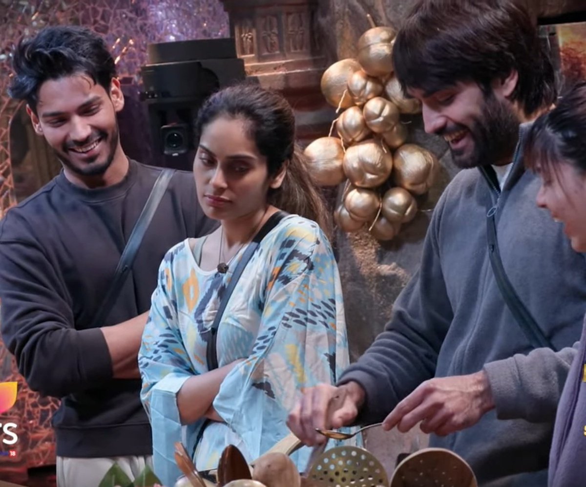 harsh_hpt's tweet image. Congratulations to #DigvijayRahtee for becoming 
                   👇
TIMEGOD - INTERN 

#VivianDsena #Biggboss18 #BB18